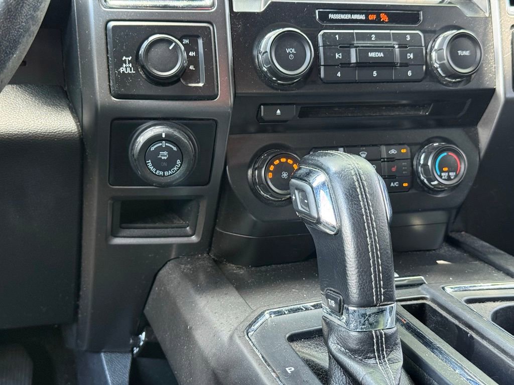 Used 2017 Ford F150 XLT w/ Equipment Group 302A Luxury AWD/4WD image 13
