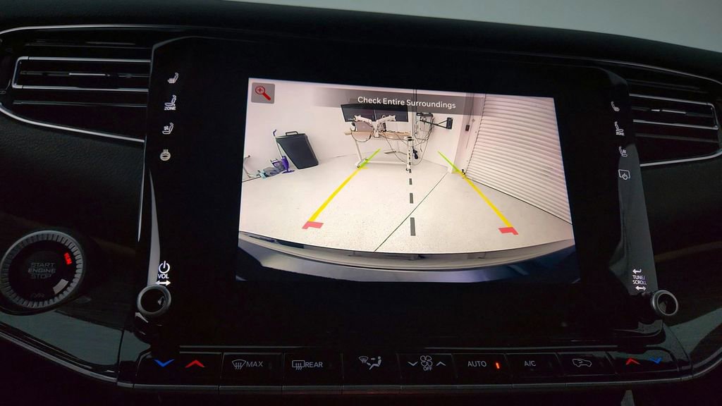 Used 2022 Jeep Wagoneer Series II AWD/4WD image 28