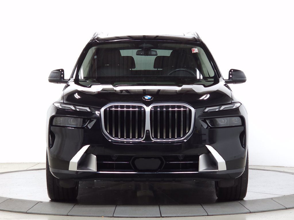 Used 2024 BMW X7 xDrive40i w/ Premium Package AWD/4WD image 2