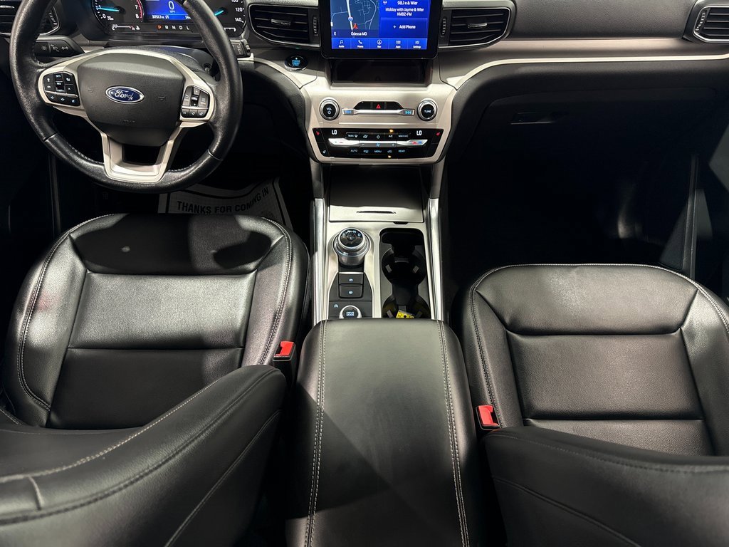 Used 2021 Ford Explorer XLT image 32