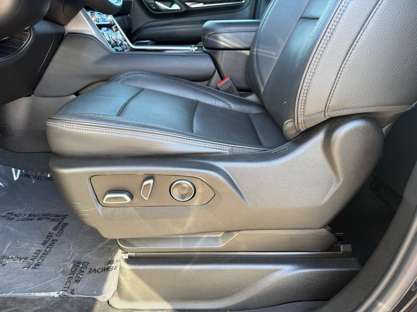 Used 2023 GMC Yukon Denali w/ Max Trailering Package AWD/4WD image 14