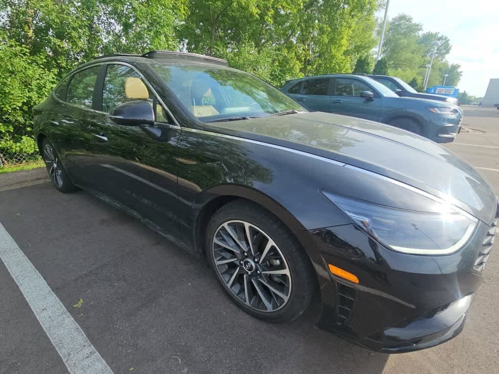 Used 2021 Hyundai Sonata Limited FWD image 3