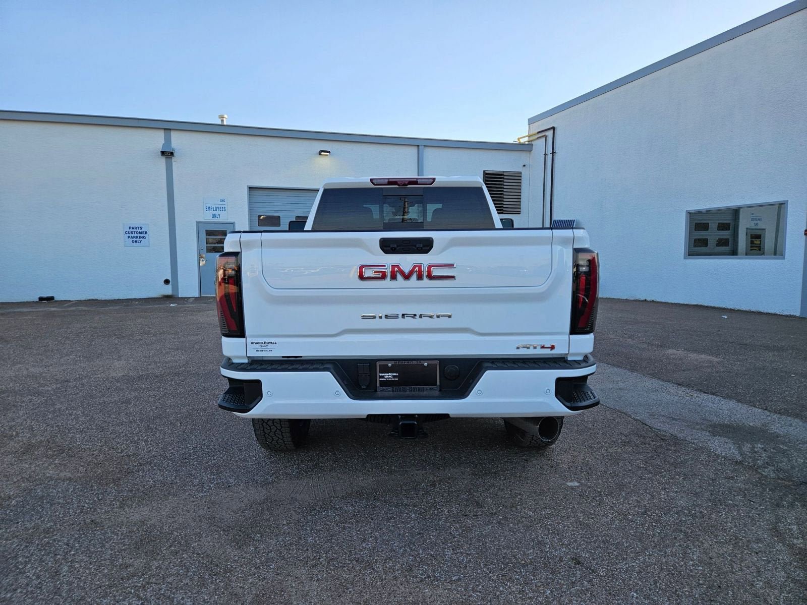 New 2026 GMC Sierra 2500 AT4 w/ AT4 Premium Plus Package AWD/4WD image 5