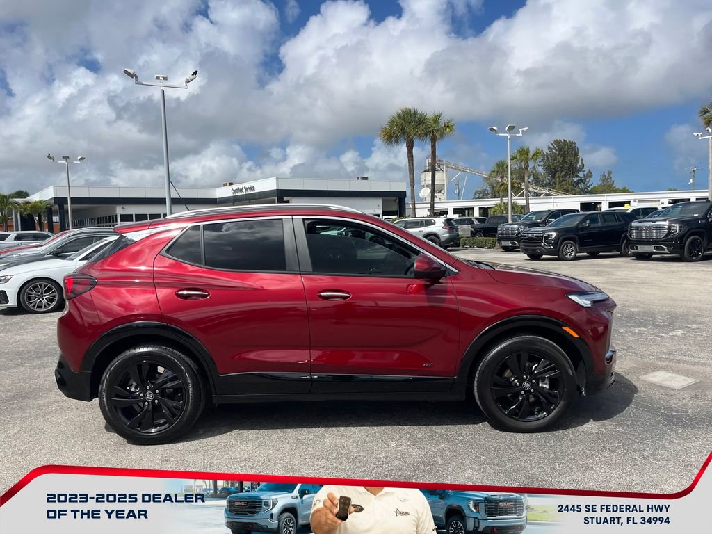 Used 2025 Buick Encore GX Sport Touring w/ Advanced Technology Package image 8