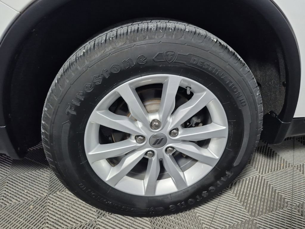 Used 2020 Dodge Durango SXT image 9