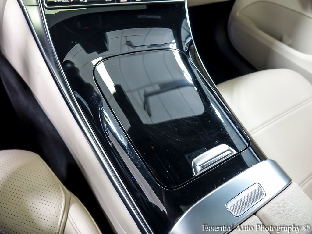 Used 2023 Mercedes-Benz GLC 300 4MATIC w/ Exclusive Trim Package image 19