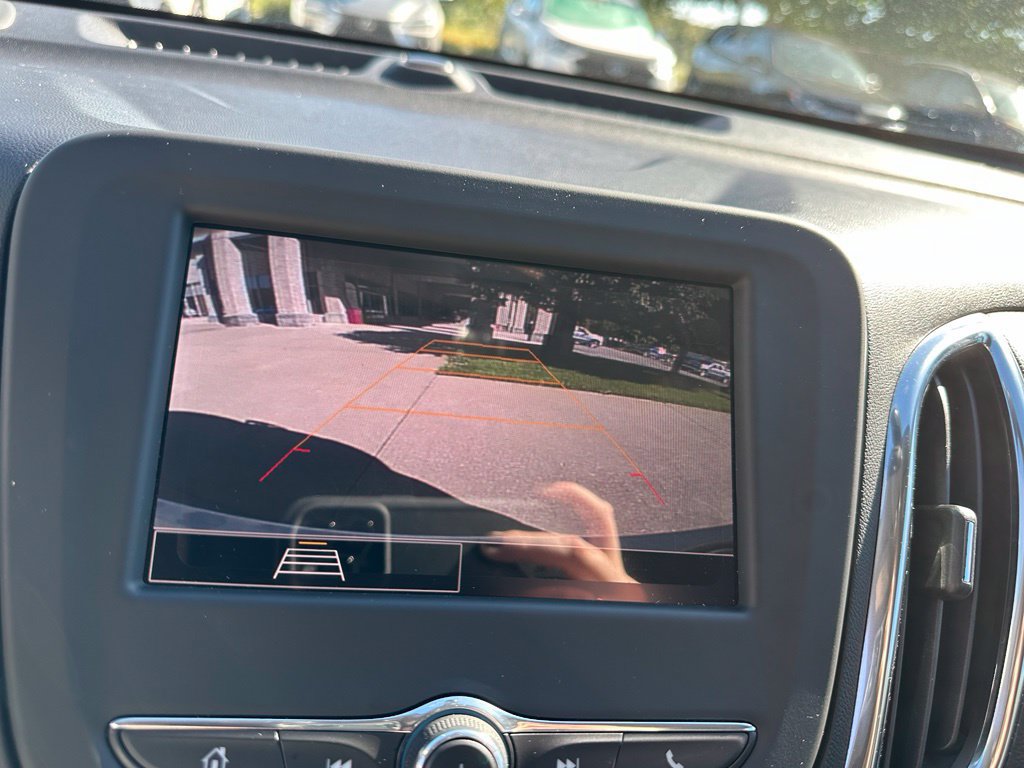 Used 2024 Chevrolet Equinox LT FWD image 16