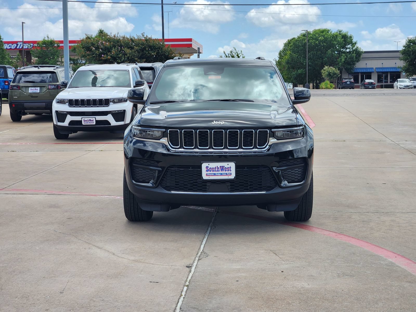 New 2026 Jeep Grand Cherokee Laredo X AWD/4WD image 6
