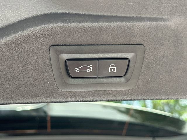 Used 2025 BMW X5 xDrive50e w/ Executive Package AWD/4WD image 36