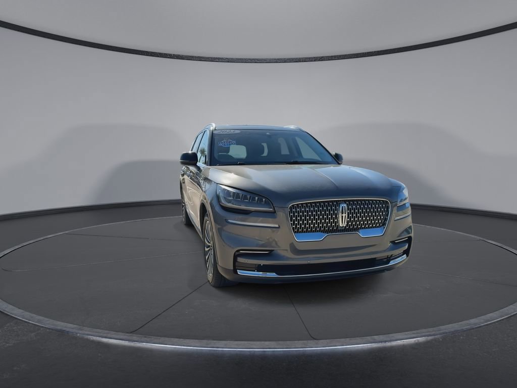 Used 2023 Lincoln Aviator Reserve w/ Elements Package Plus image 3