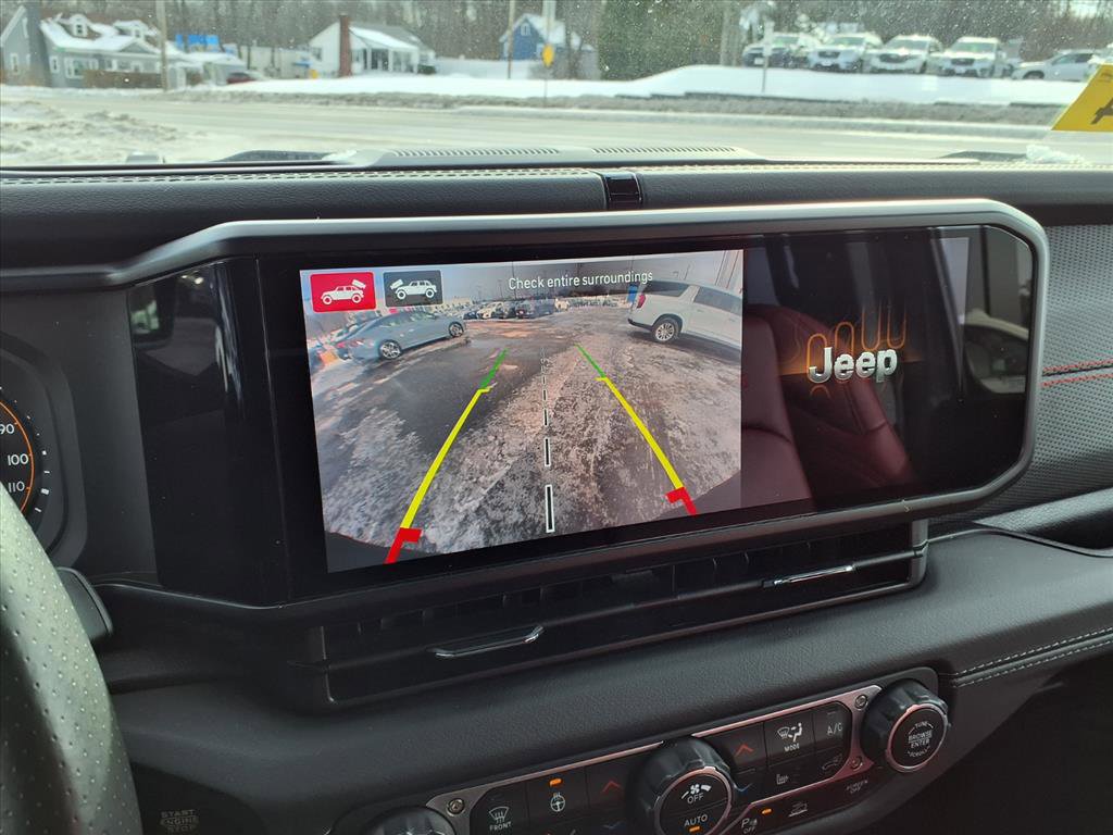Used 2024 Jeep Wrangler Rubicon 392 image 10