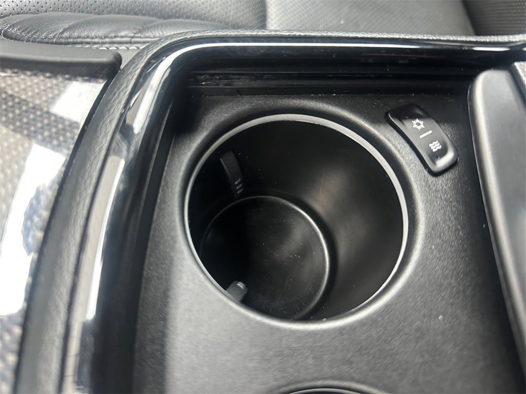 Certified 2023 Chrysler 300 C image 35