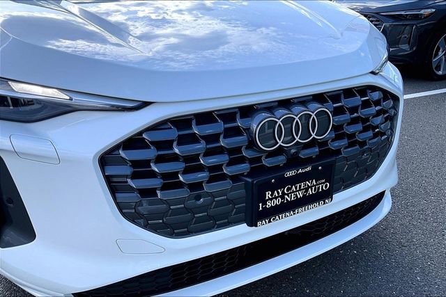 Used 2025 Audi Q5 Premium w/ Convenience Package AWD/4WD image 33