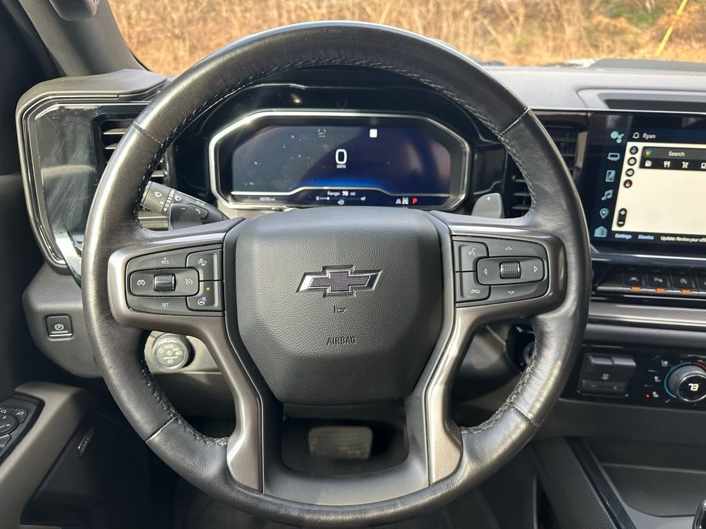 Used 2022 Chevrolet Silverado 1500 ZR2 w/ Technology Package image 17