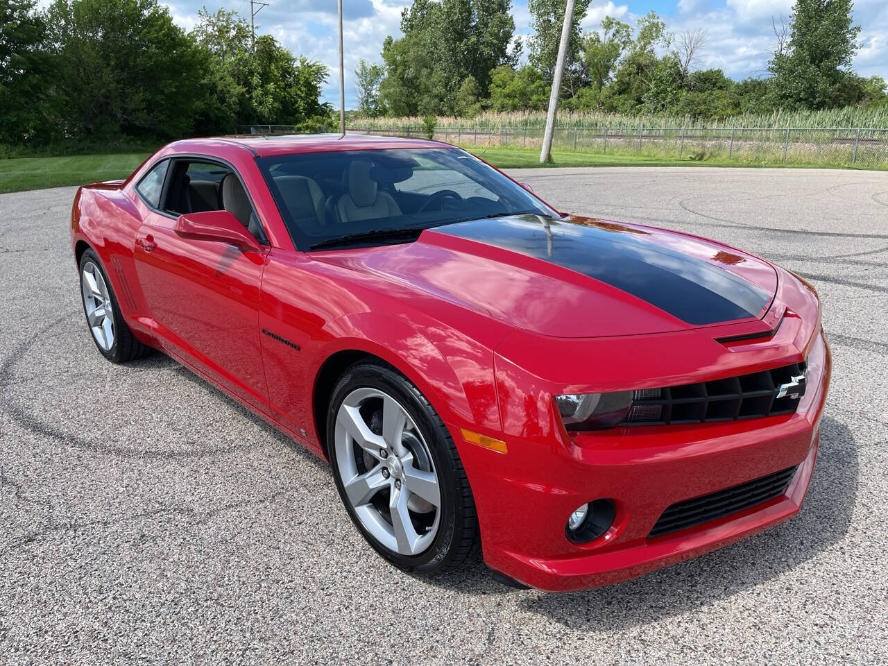 Used 2010 Chevrolet Camaro SS w/ LPO, Ground Effects Package RWD image 93