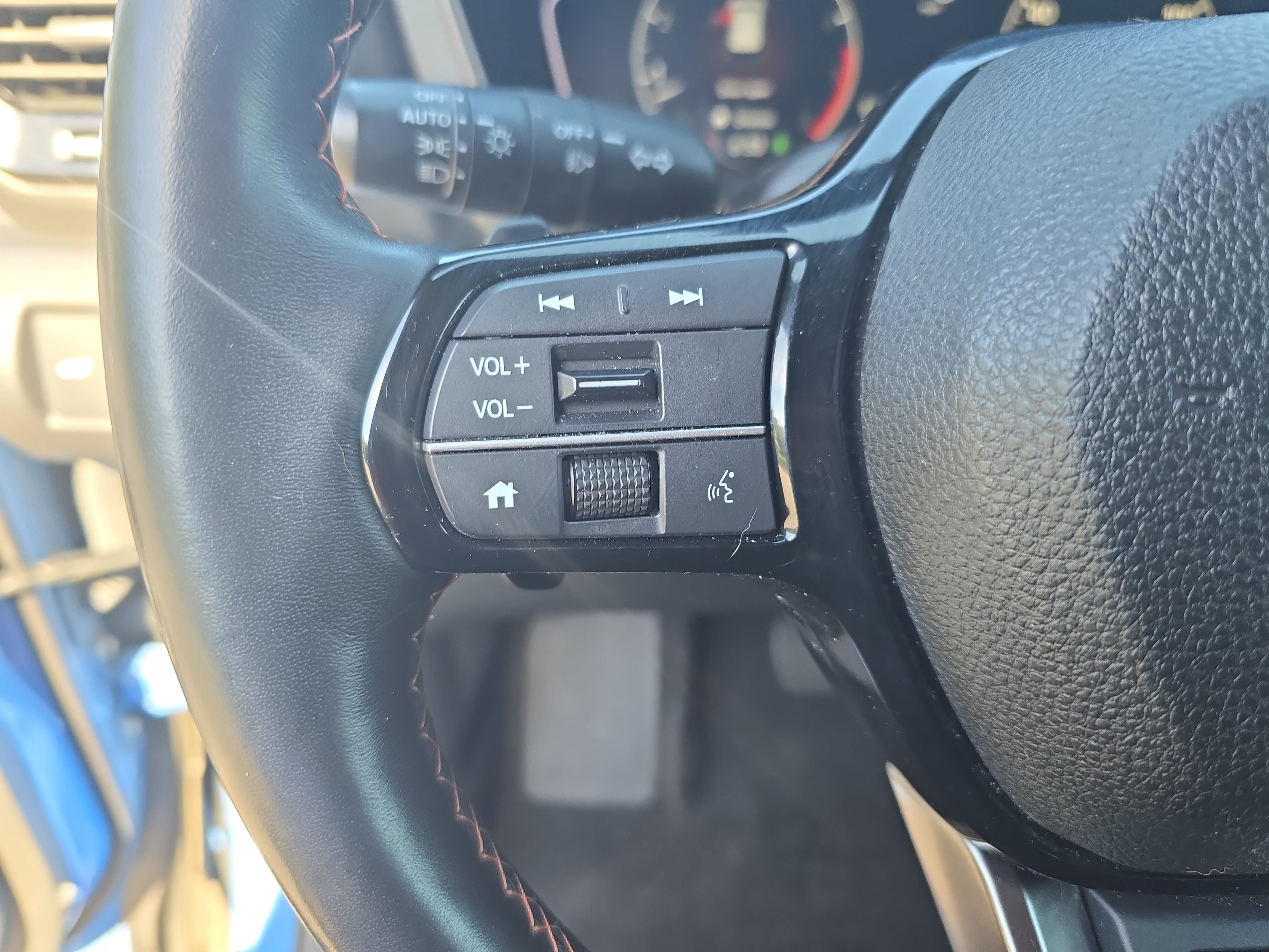 Certified 2023 Honda Pilot TrailSport image 18