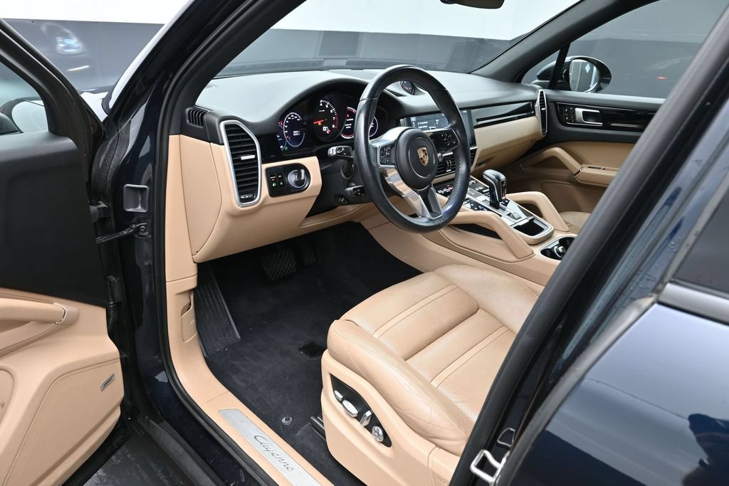 Certified 2019 Porsche Cayenne AWD/4WD image 4