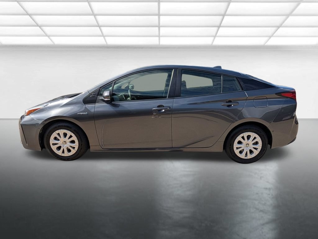 Used 2021 Toyota Prius LE FWD image 25