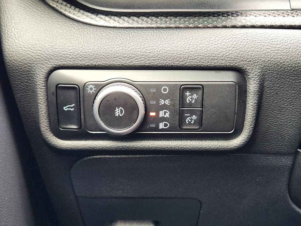 Used 2023 Ford Explorer ST w/ Equipment Group 401A AWD/4WD image 22