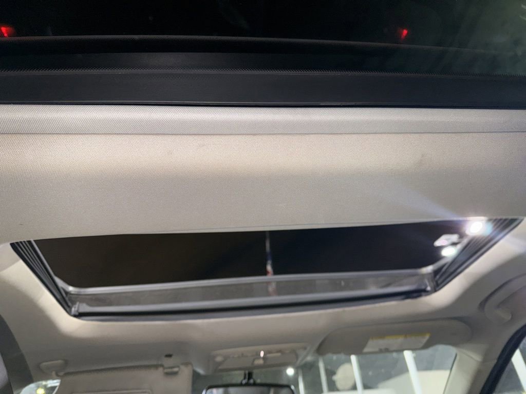 Used 2017 Nissan Maxima 3.5 SL image 16