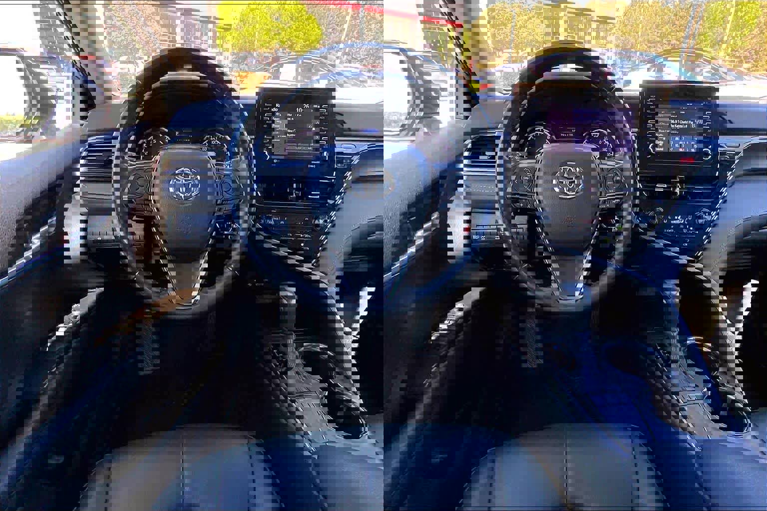 Used 2024 Toyota Camry SE FWD image 6