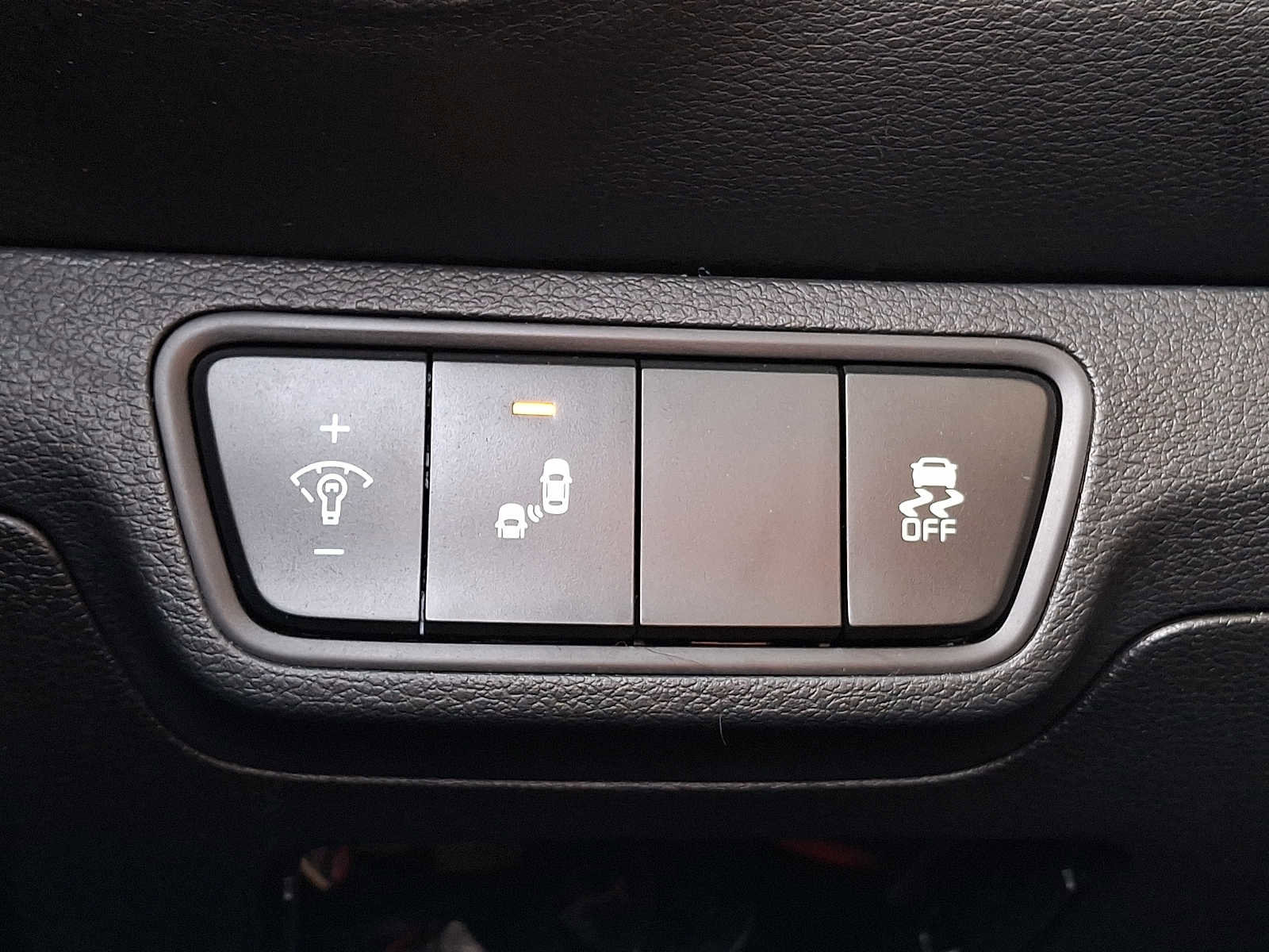 Used 2023 Kia Forte LXS w/ LXS Technology Package image 23