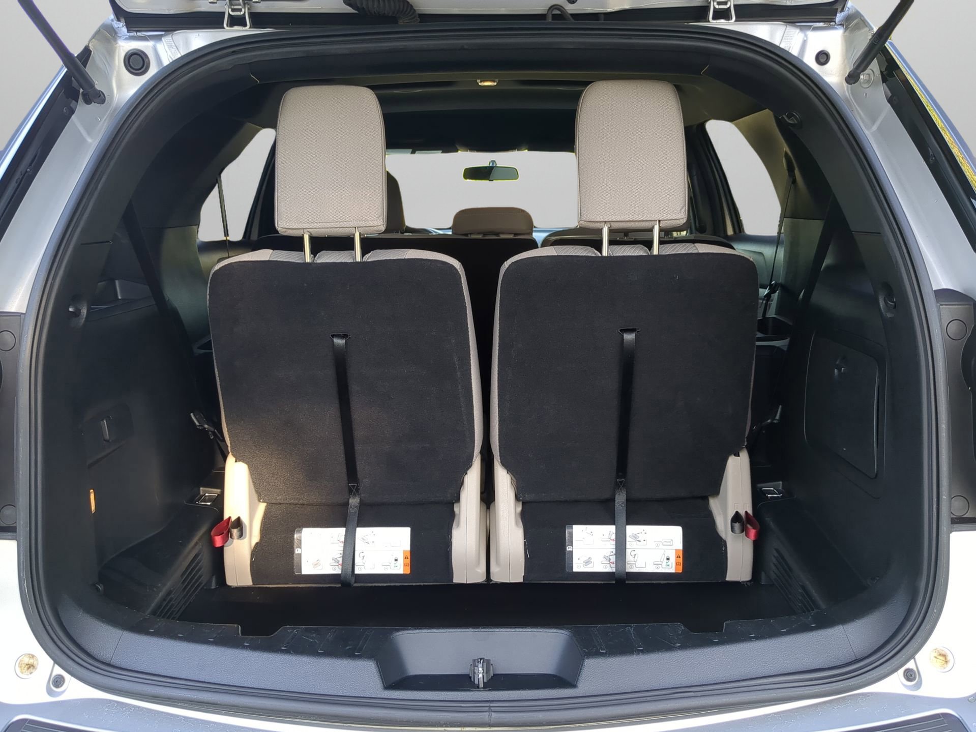 Used 2018 Ford Explorer FWD image 46