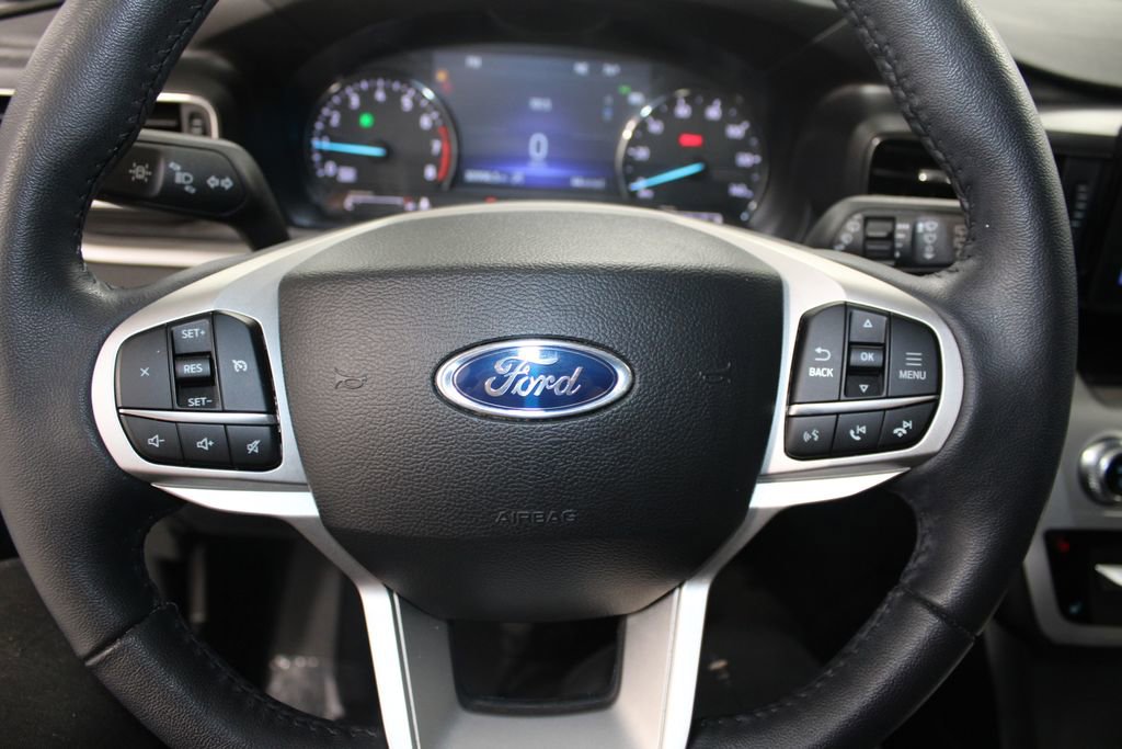 Used 2023 Ford Explorer XLT w/ Equipment Group 202A image 38