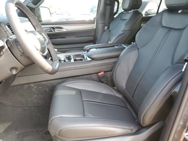 New 2025 Jeep Wagoneer Series II image 16