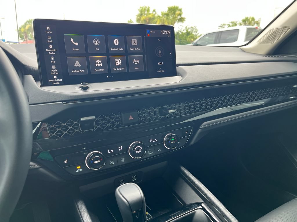 Used 2025 Honda Accord EX-L image 19