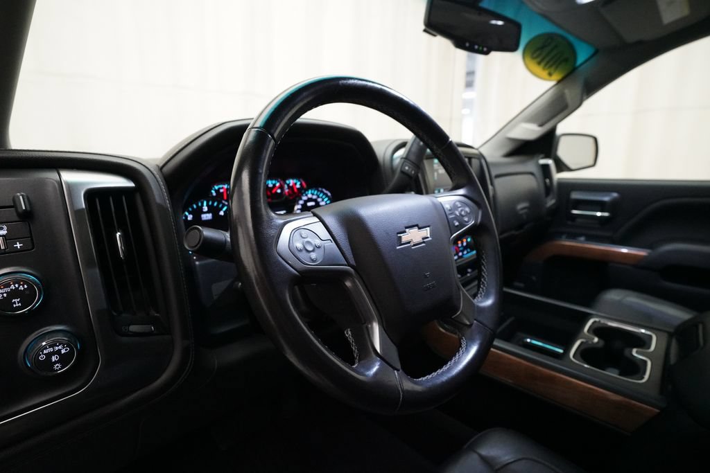 Used 2018 Chevrolet Silverado 1500 LTZ w/ Sport Package AWD/4WD image 8
