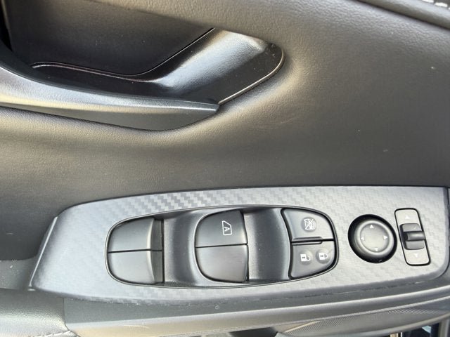 Used 2025 Nissan Sentra S FWD image 11