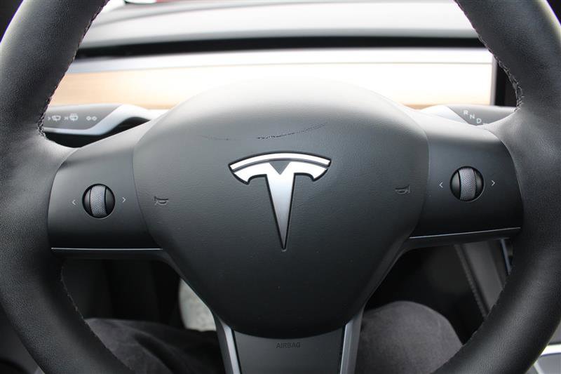 Used 2024 Tesla Model Y Long Range image 15