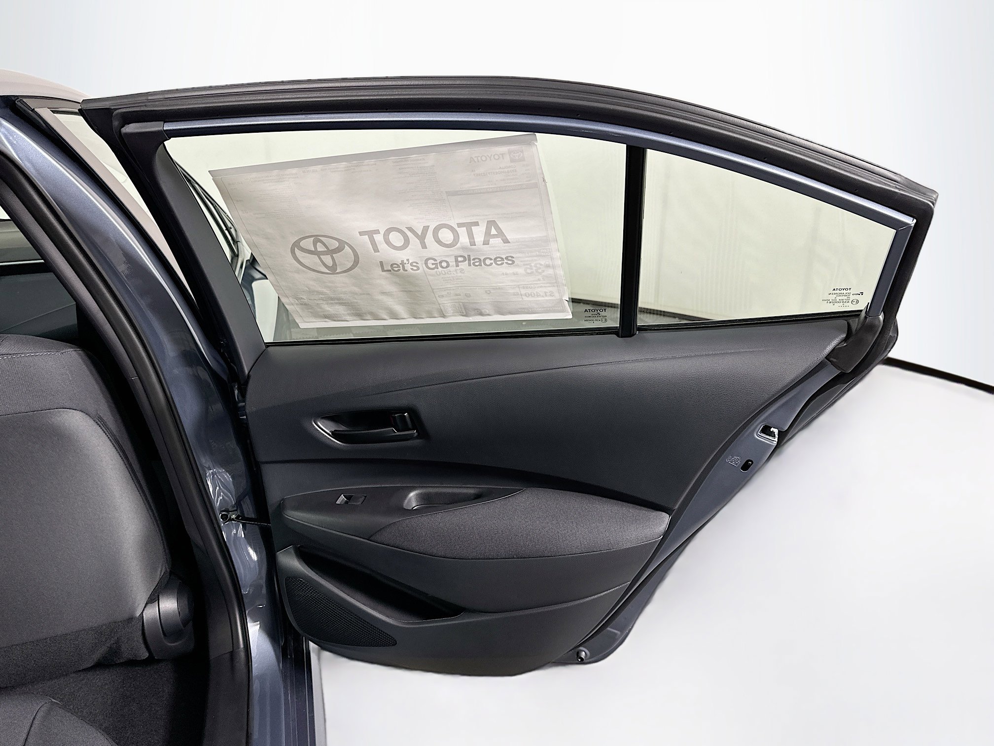Used 2026 Toyota Corolla LE image 28