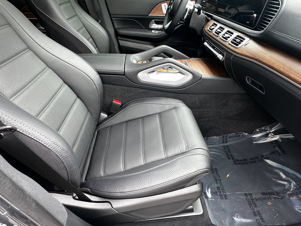 Certified 2025 Mercedes-Benz GLS 580 4MATIC image 15