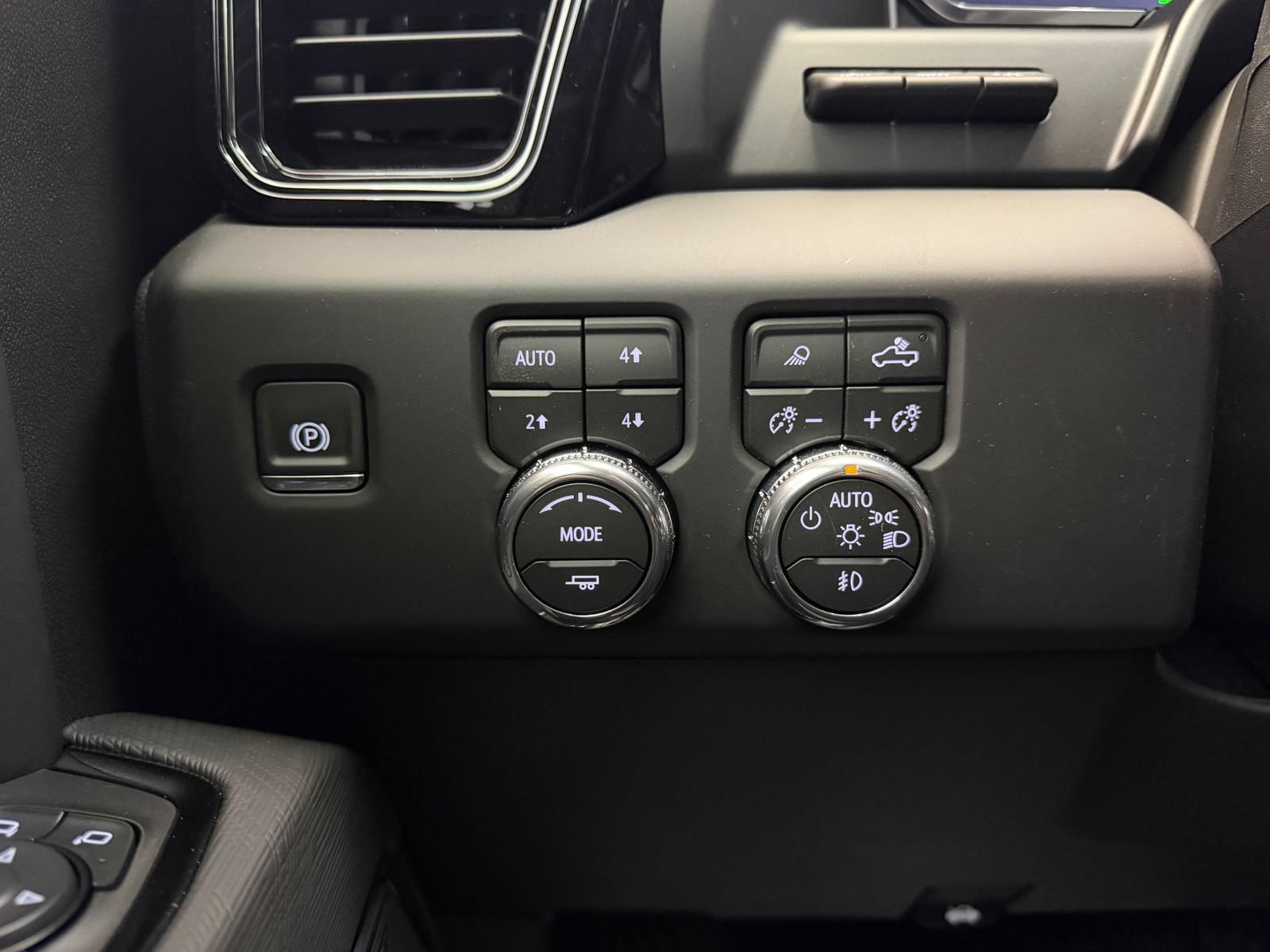 New 2026 GMC Sierra 1500 AT4X w/ AT4X AEV Edition AWD/4WD image 34