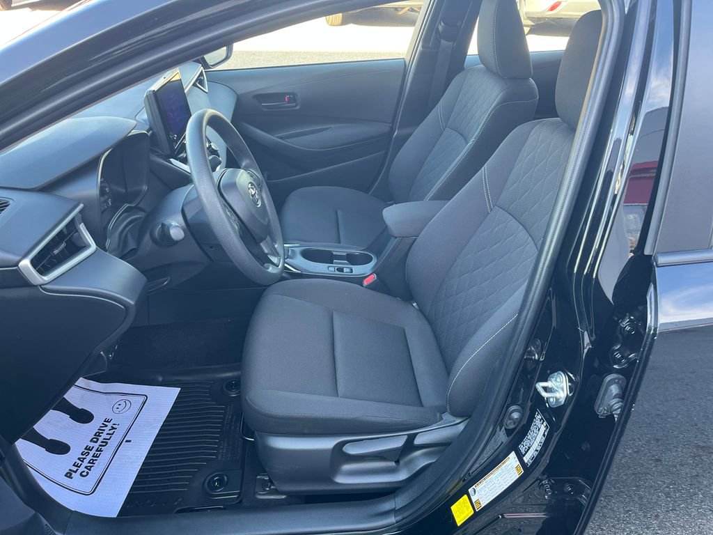 Certified 2023 Toyota Corolla LE image 9