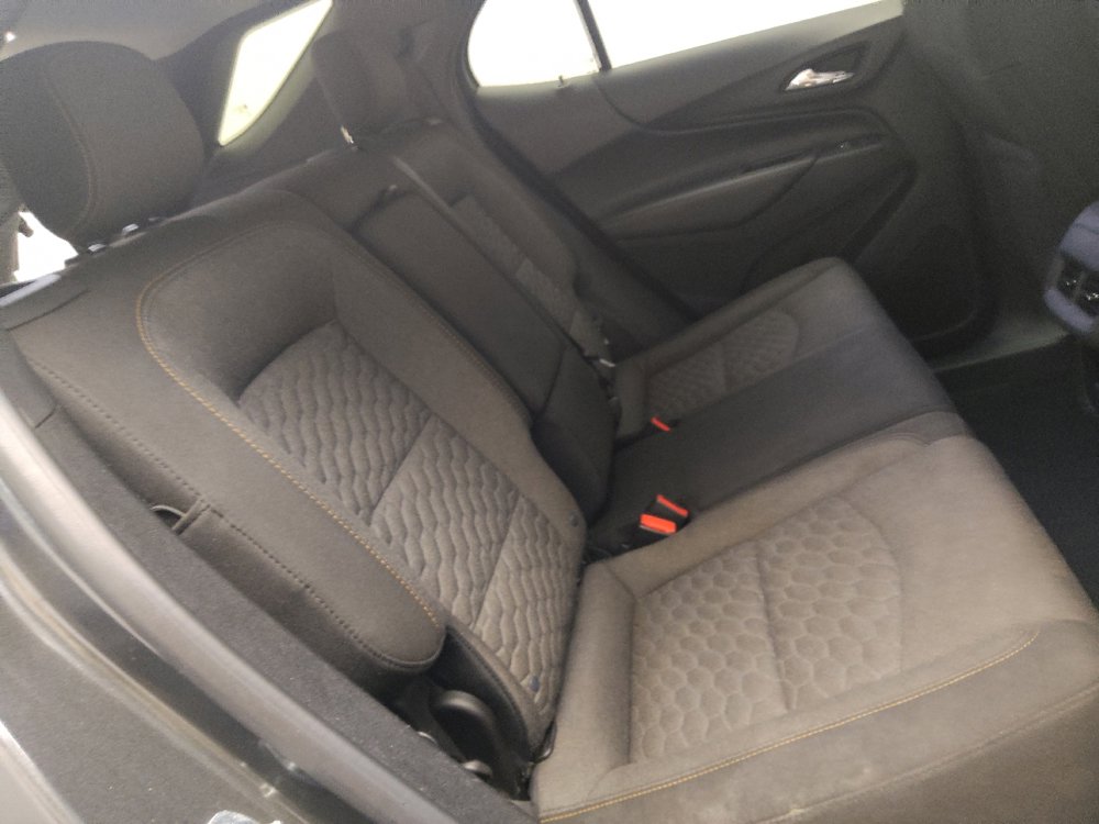 Used 2018 Chevrolet Equinox LT FWD image 19