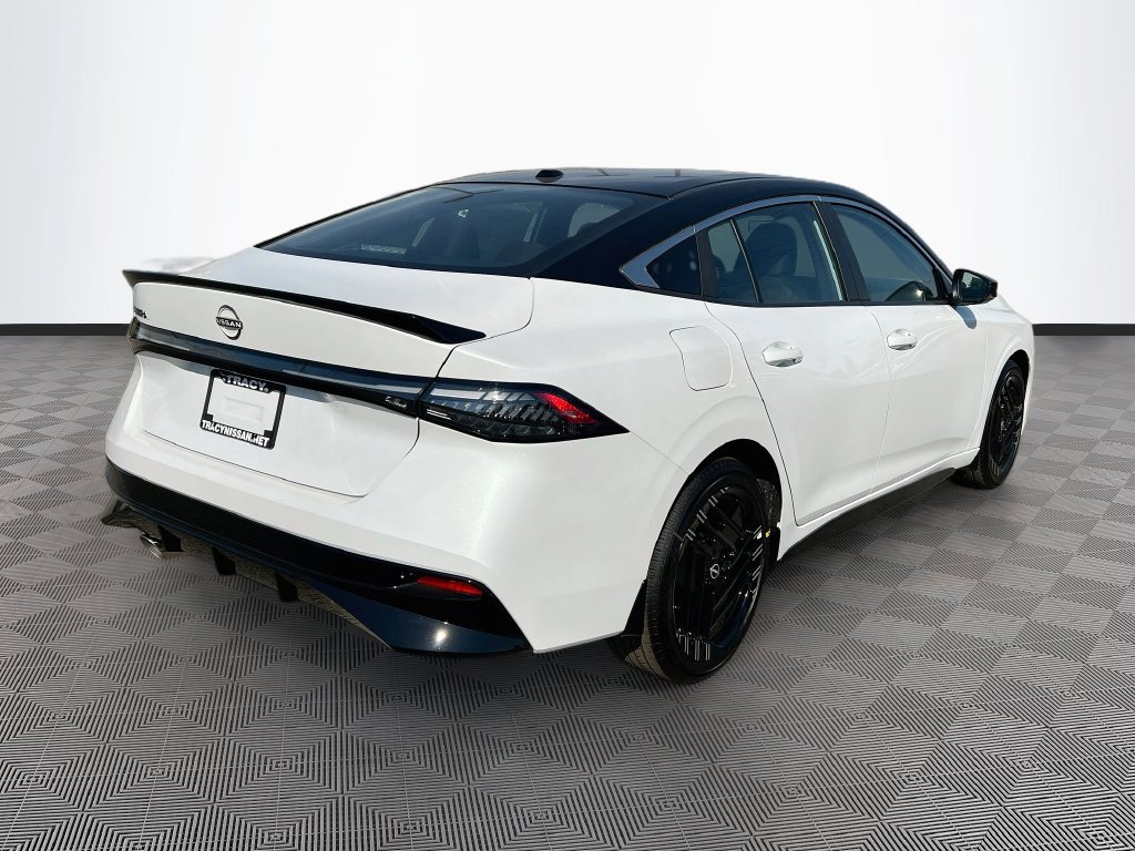 New 2027 Nissan Sentra SR FWD image 7