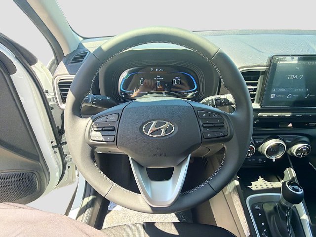 New 2026 Hyundai Venue SEL FWD image 11