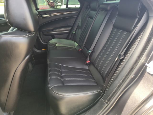 Used 2019 Chrysler 300 S RWD image 26