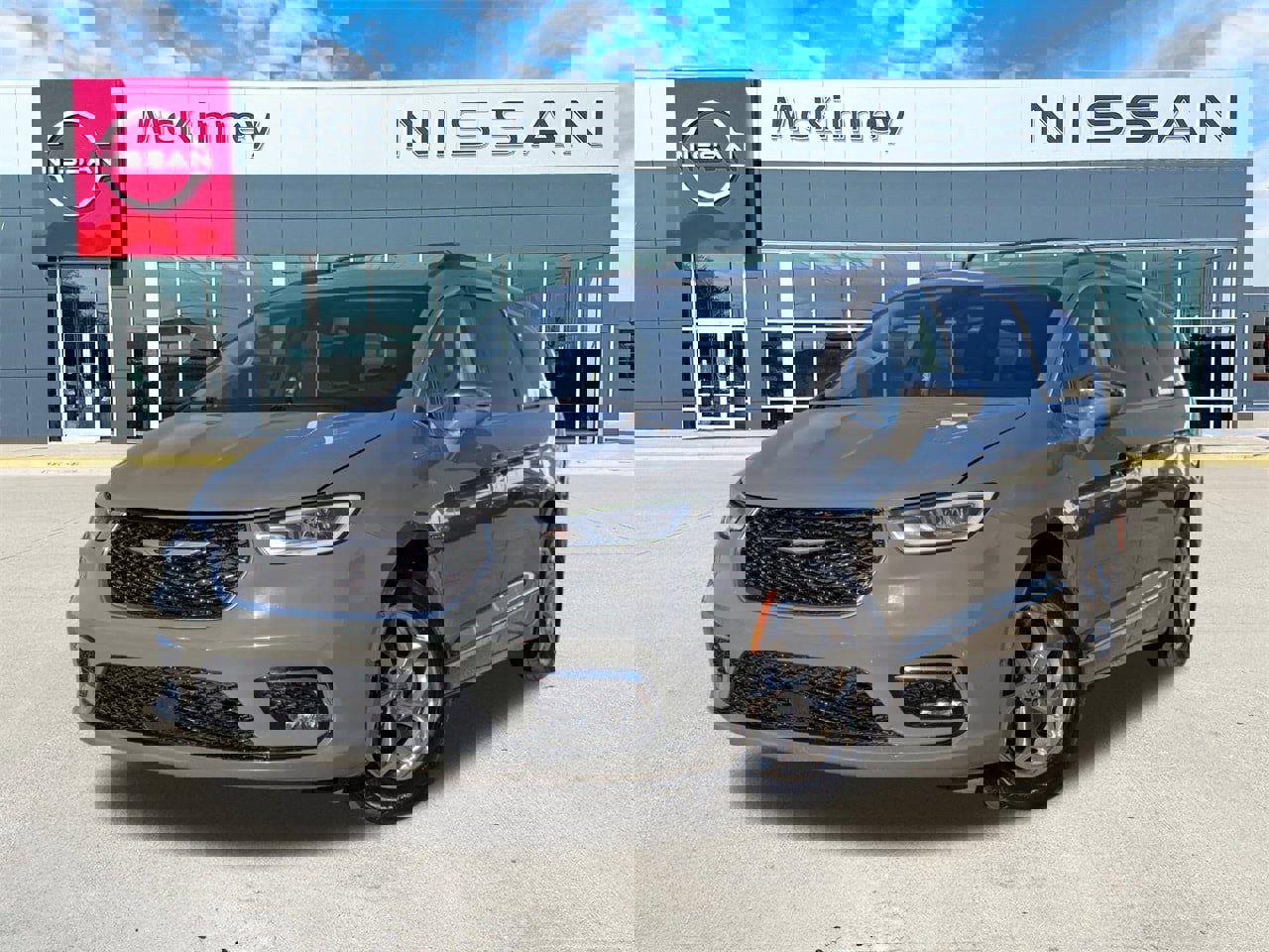 Used 2022 Chrysler Pacifica Limited