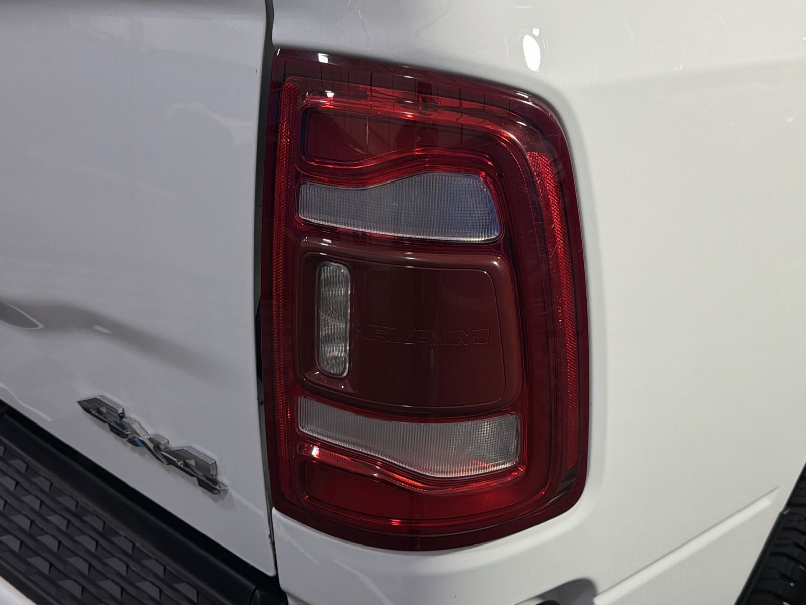 Used 2024 RAM 2500 Laramie AWD/4WD image 17