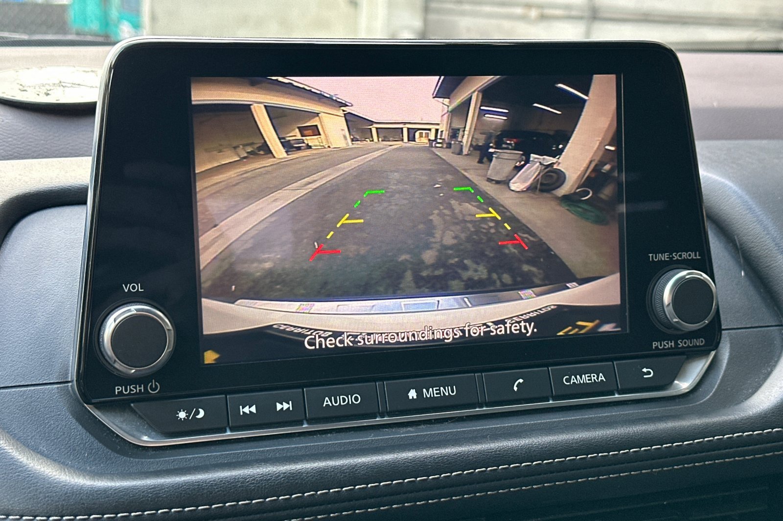 Used 2022 Nissan Rogue SV image 26