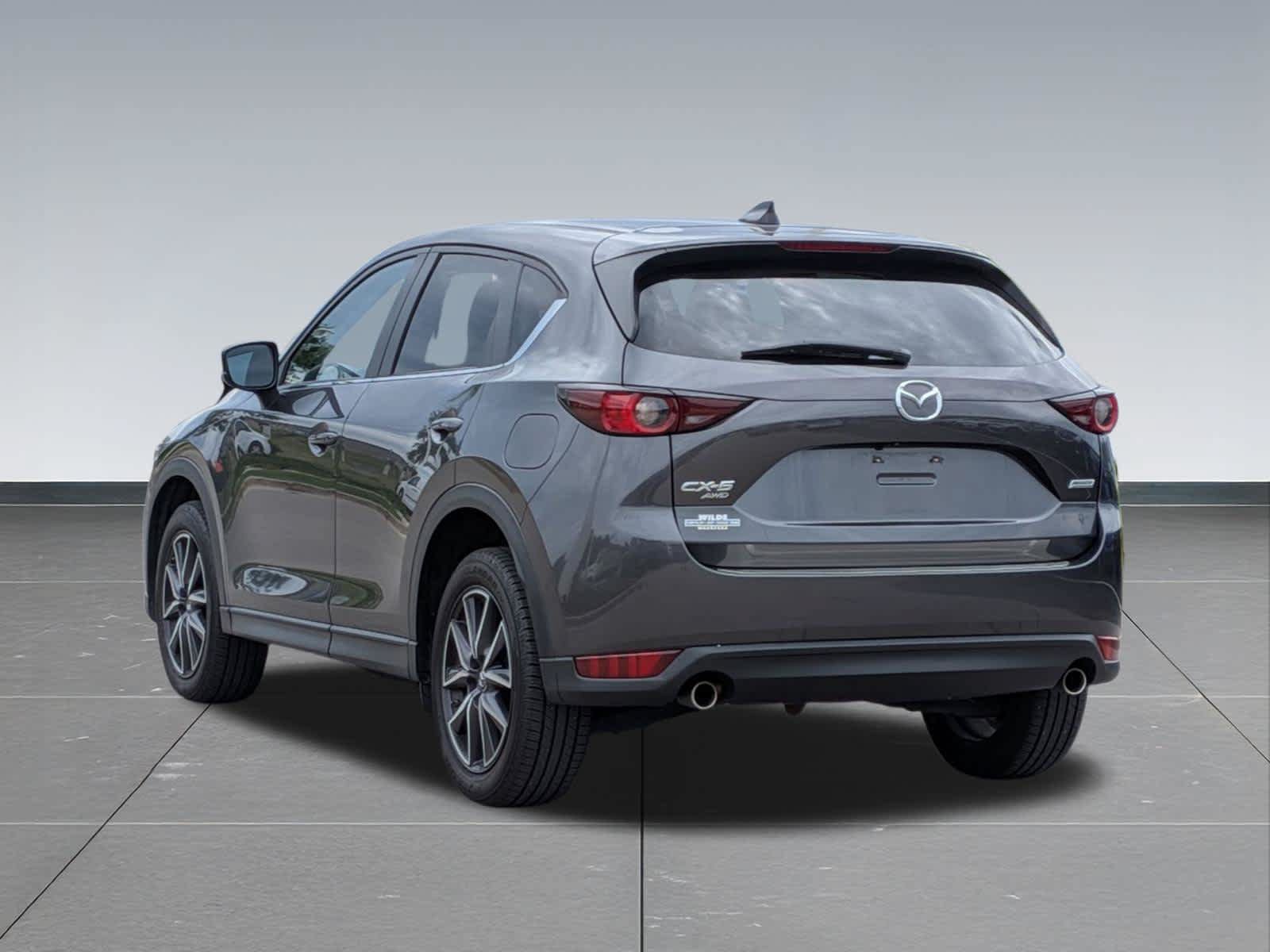 Used 2018 MAZDA CX-5 Touring w/ Preferred Equipment Package AWD/4WD image 4