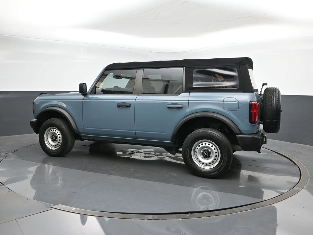 Used 2022 Ford Bronco 4-Door image 3
