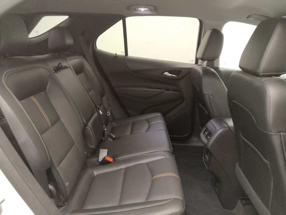 Used 2024 Chevrolet Equinox Premier AWD/4WD image 19