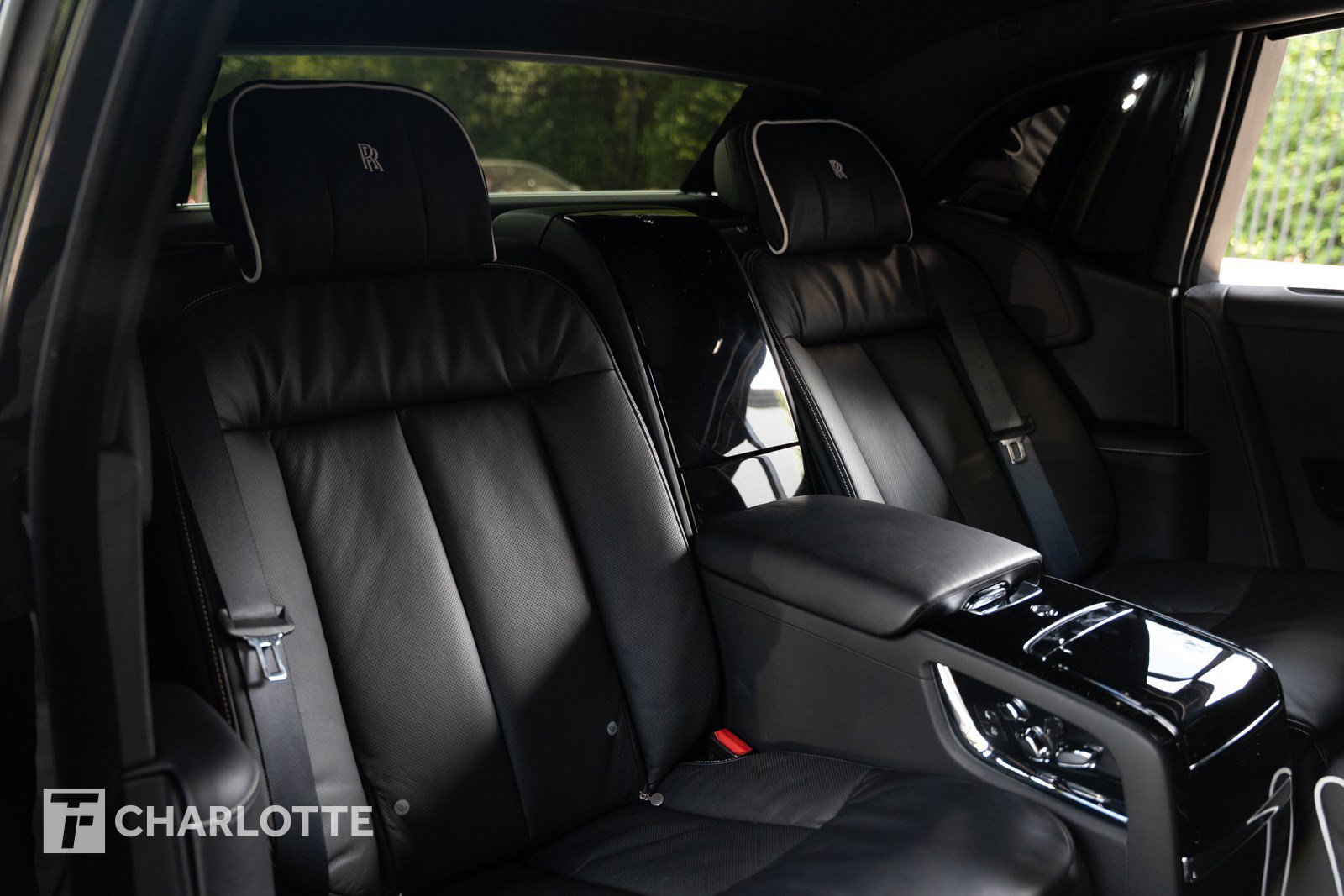 Used 2023 Rolls-Royce Phantom Extended Wheelbase RWD image 40