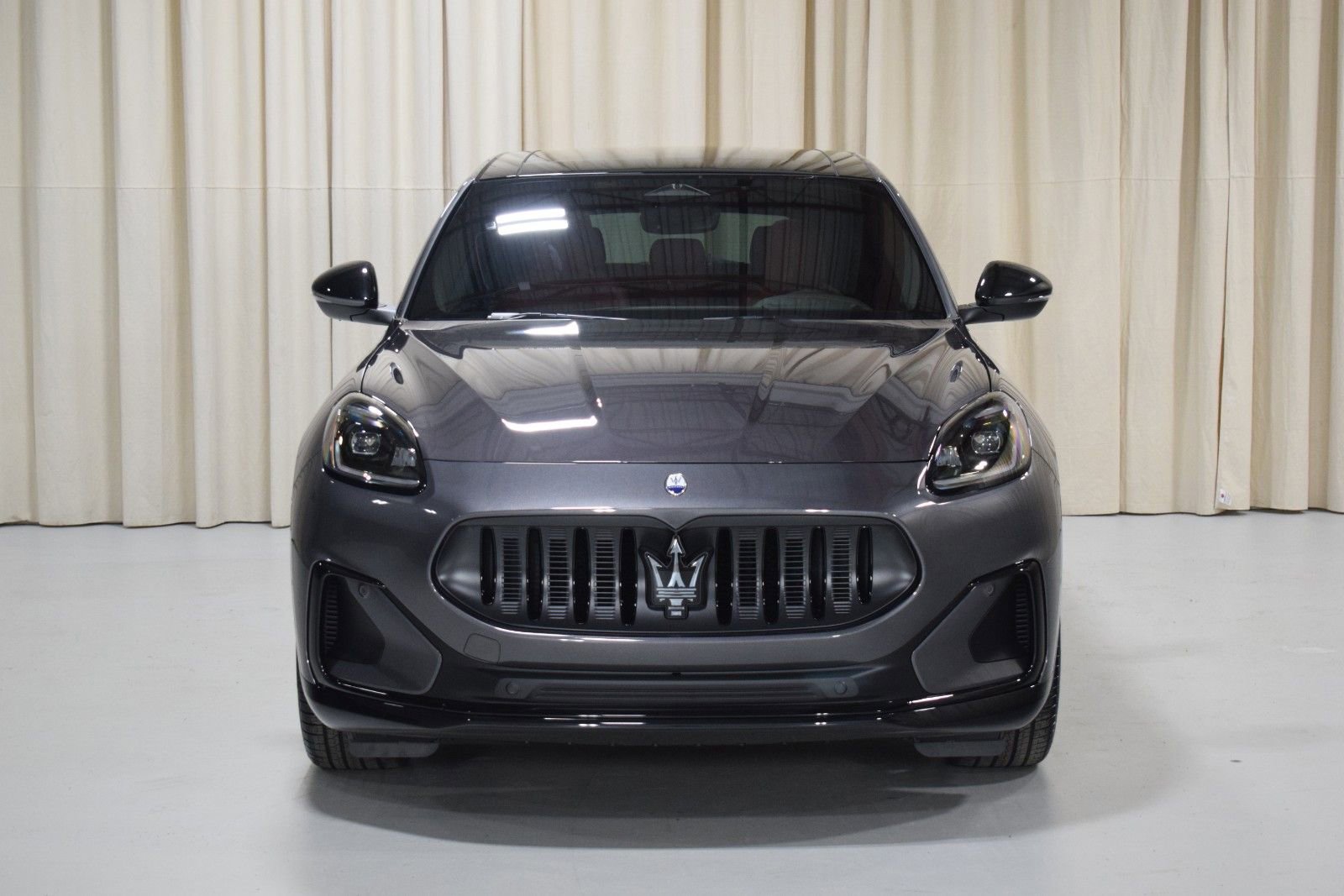 New 2025 Maserati Grecale Folgore image 9