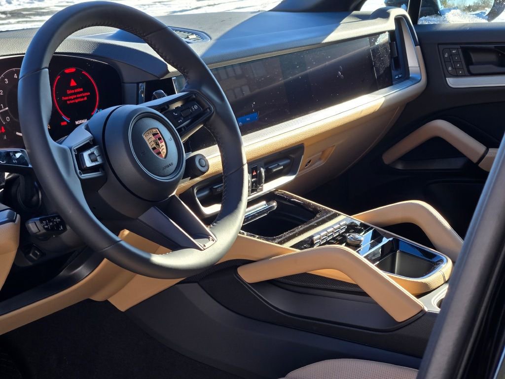 New 2026 Porsche Cayenne Coupe AWD/4WD image 4